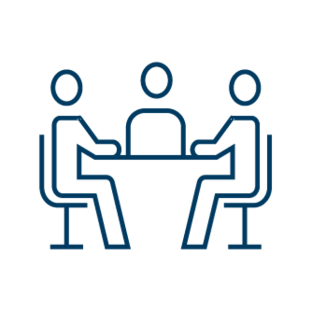 Meeting Drei stilisierte Personen sitzen an einem Tisch und führen ein Gespräch