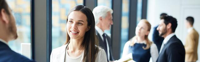 Businesstalk_woman Businesstalk_woman